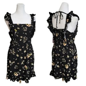 NWT Wild Fable mini dress, square neck, ruffled shoulders, floral print Sz XS